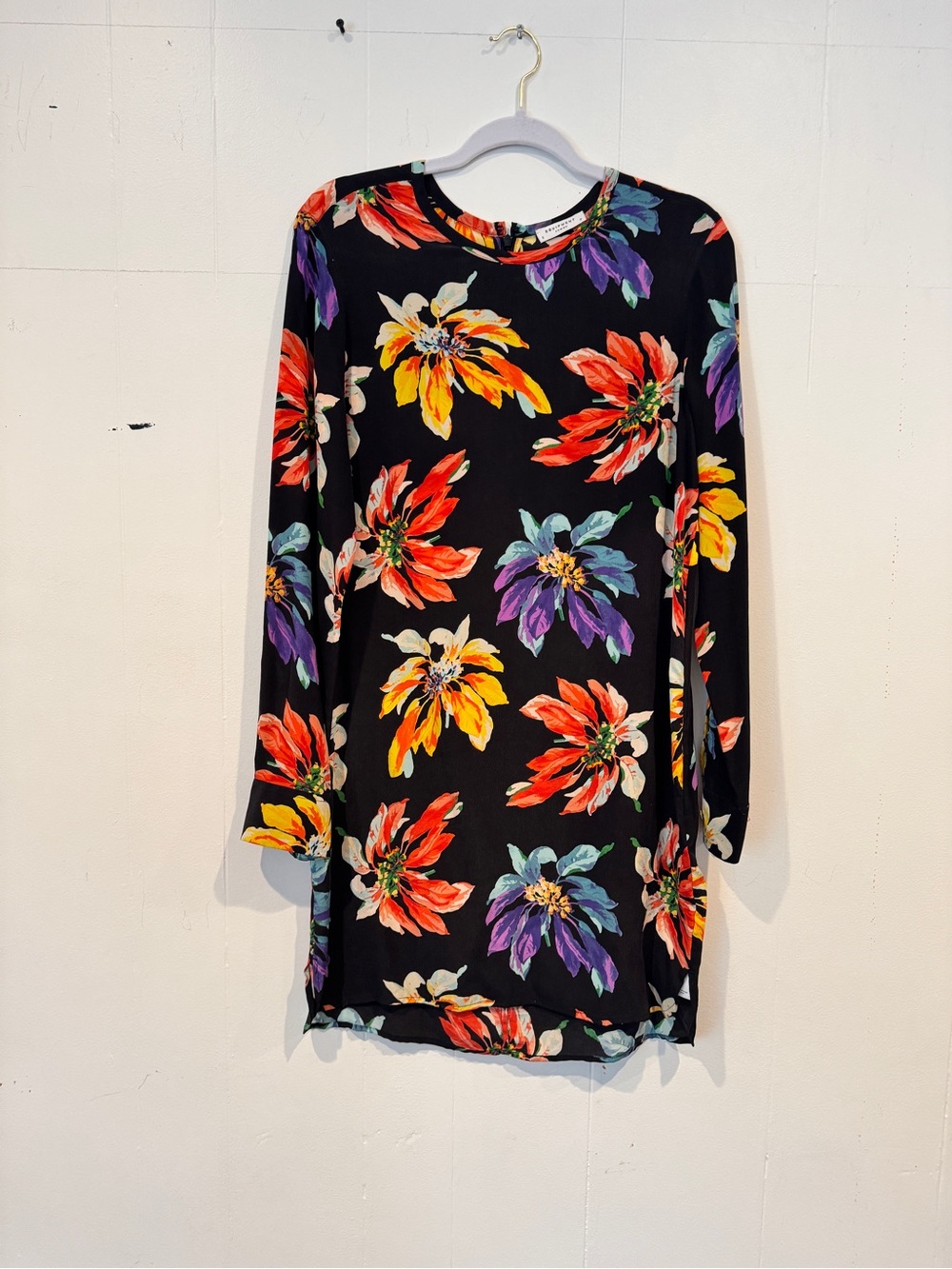Equipment Black Long-Sleeve Floral Shift Dress with Multi-Colored Blooms- size S
